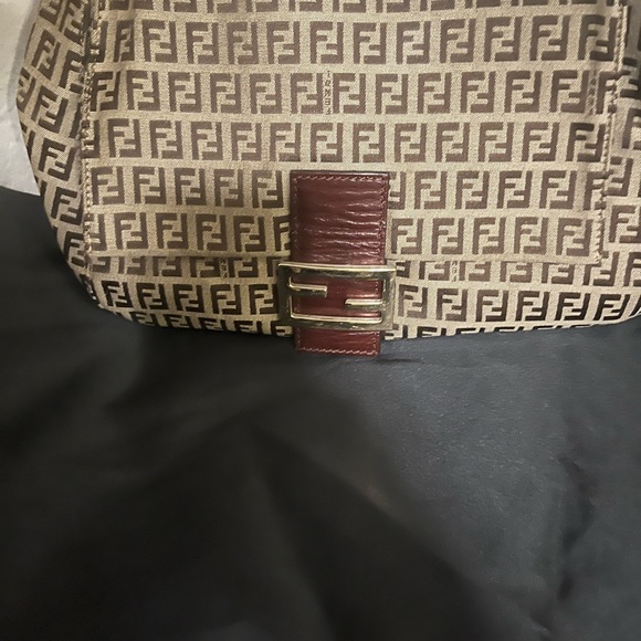 Zucca Zucchino FF
Monogram Pochette Shoulder Baguette Bag - Picture 3 of 8